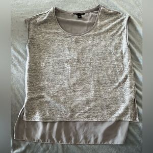Women’s Banana Republic Grey Sleeveless Tee Shirt - XS